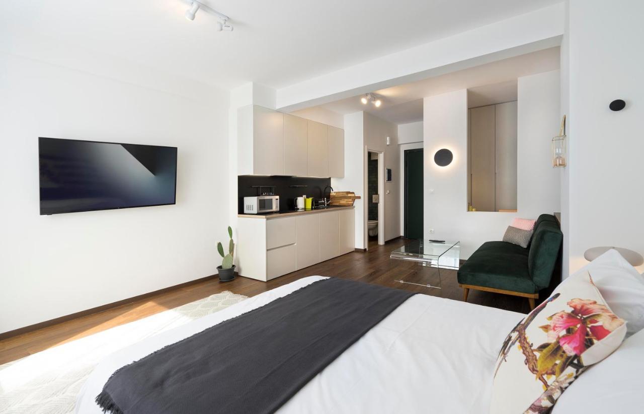 Athens' Best Location- Stunning & Spacious Studio Esterno foto